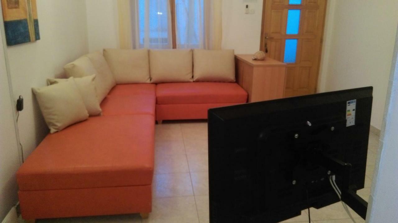 Apartman Restovic Bol Exterior foto